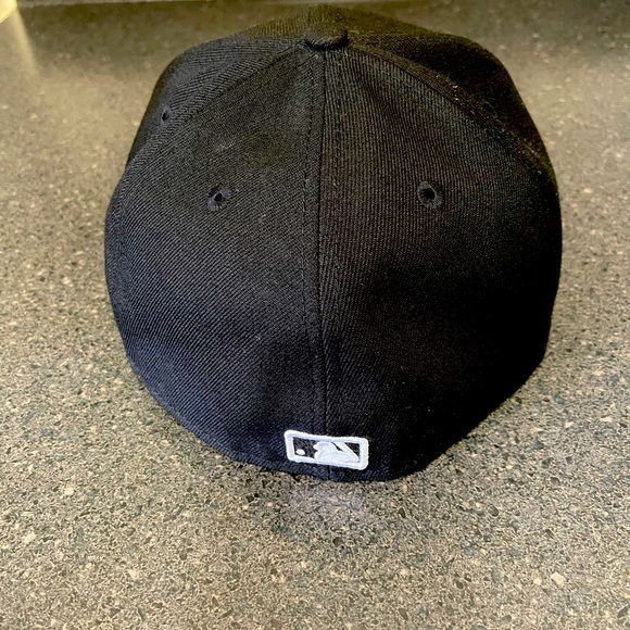 SAN DIEGO PADRES NEW ERA 59FIFTY FITTED HAT - BLACK - Picture 2 of 3